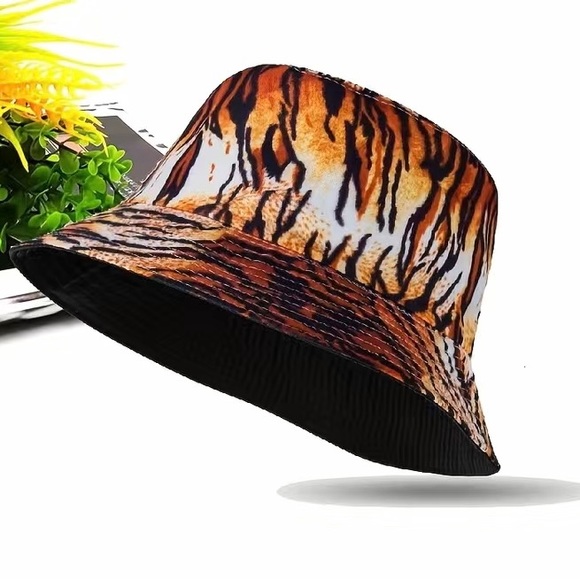 BNWT Tiger Pattern Unisex Bucket Hat - Picture 3 of 5